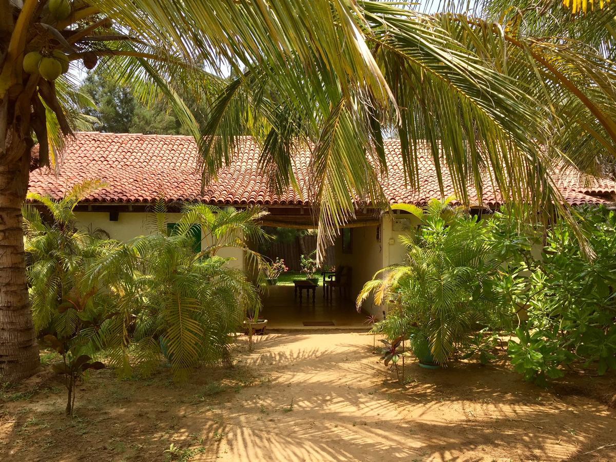 Palagama Beach Etalai Buitenkant foto